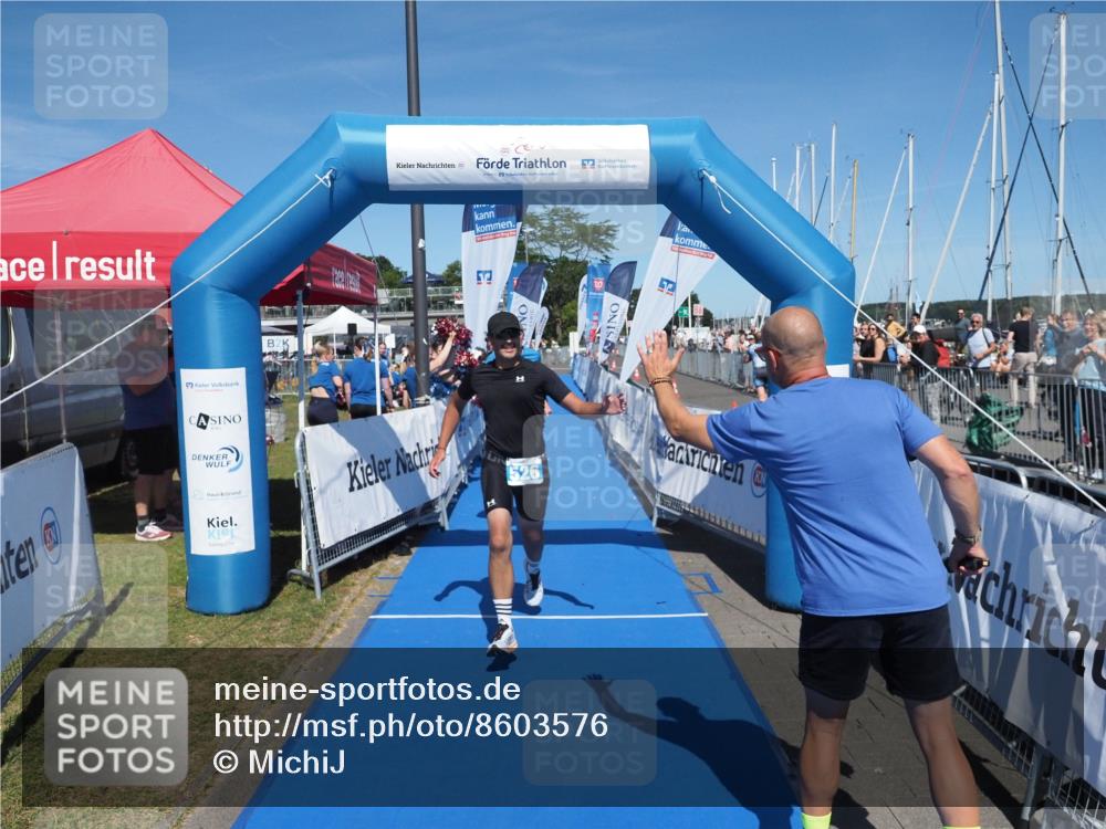 17.08.2025 - KN Förde Triathlon 2025 MichiJ http://msf.ph/oto/8603576 17.08.2025 14:18:07 Laufen 495, 526 meine-sportfotos.de