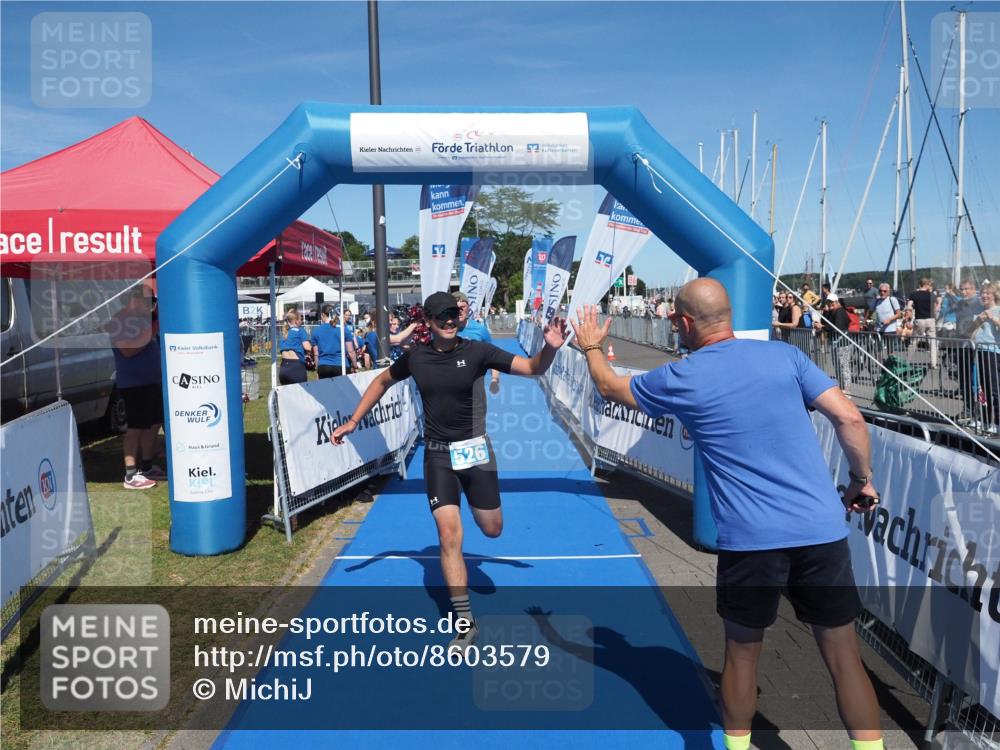 17.08.2025 - KN Förde Triathlon 2025 MichiJ http://msf.ph/oto/8603579 17.08.2025 14:18:07 Laufen 495, 526 meine-sportfotos.de