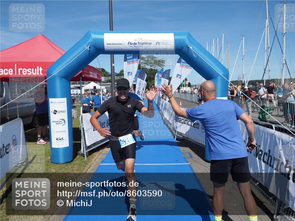 17.08.2025 - KN Förde Triathlon 2025 MichiJ http://msf.ph/oto/8603590 17.08.2025 14:18:07 Laufen 495, 526 meine-sportfotos.de