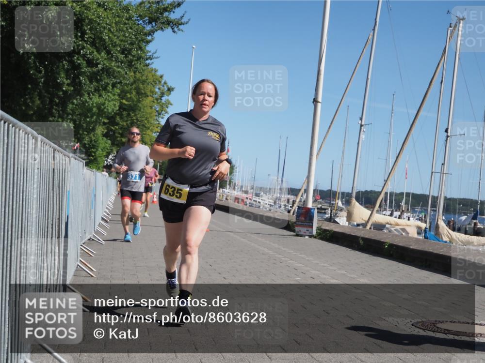 17.08.2025 - KN Förde Triathlon 2025 KatJ http://msf.ph/oto/8603628 17.08.2025 11:56:38 Laufen 350, 356, 371, 609, 618, 635 meine-sportfotos.de