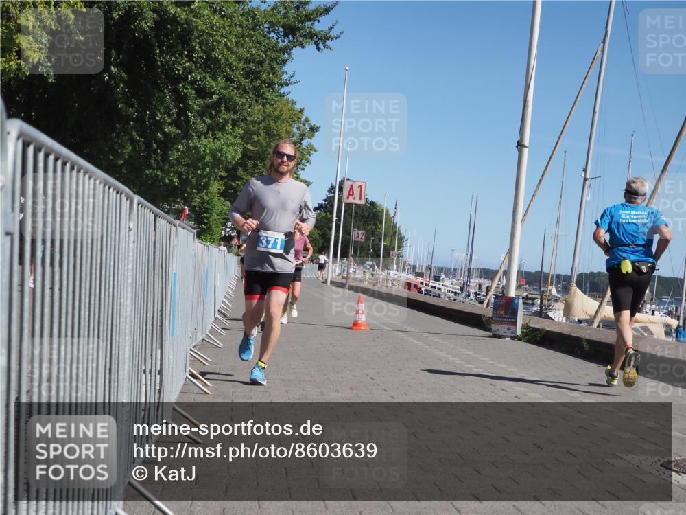 17.08.2025 - KN Förde Triathlon 2025 KatJ http://msf.ph/oto/8603639 17.08.2025 11:56:40 Laufen 356, 371, 618, 635 meine-sportfotos.de