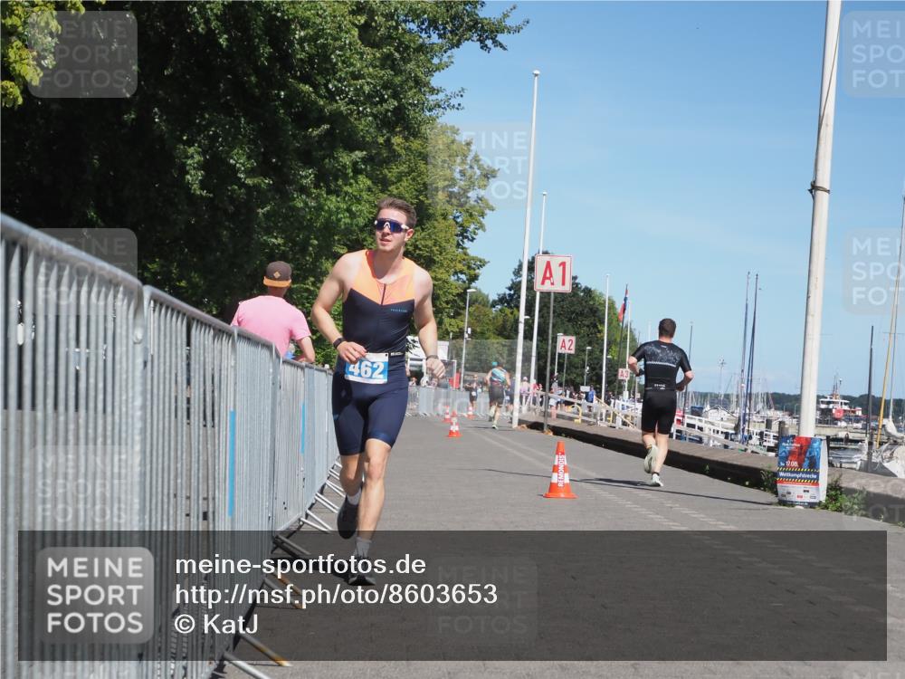 17.08.2025 - KN Förde Triathlon 2025 KatJ http://msf.ph/oto/8603653 17.08.2025 13:46:13 Laufen 462 meine-sportfotos.de