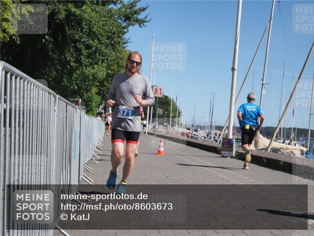17.08.2025 - KN Förde Triathlon 2025 KatJ http://msf.ph/oto/8603673 17.08.2025 11:56:41 Laufen 356, 371, 618, 635 meine-sportfotos.de