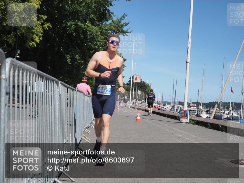 17.08.2025 - KN Förde Triathlon 2025 KatJ http://msf.ph/oto/8603697 17.08.2025 13:46:14 Laufen 462 meine-sportfotos.de