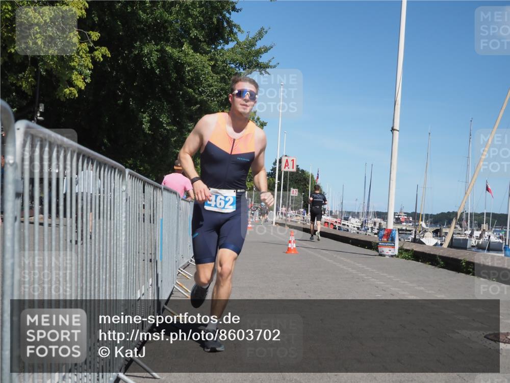 17.08.2025 - KN Förde Triathlon 2025 KatJ http://msf.ph/oto/8603702 17.08.2025 13:46:14 Laufen 462 meine-sportfotos.de