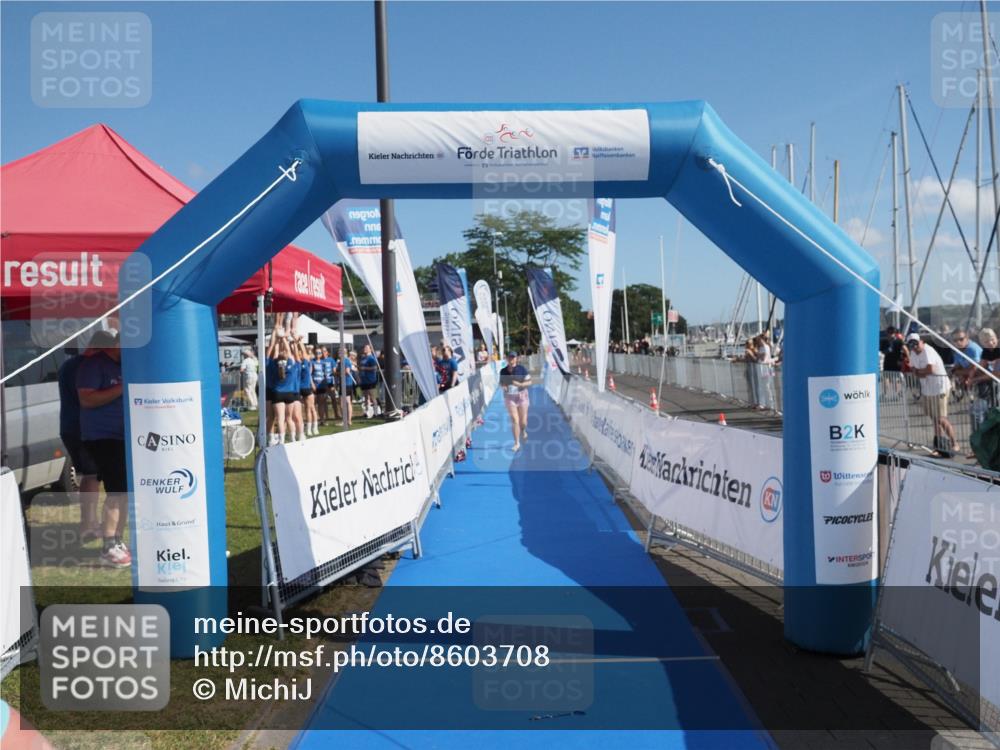 17.08.2025 - KN Förde Triathlon 2025 MichiJ http://msf.ph/oto/8603708 17.08.2025 10:56:06 Laufen 195, 219 meine-sportfotos.de