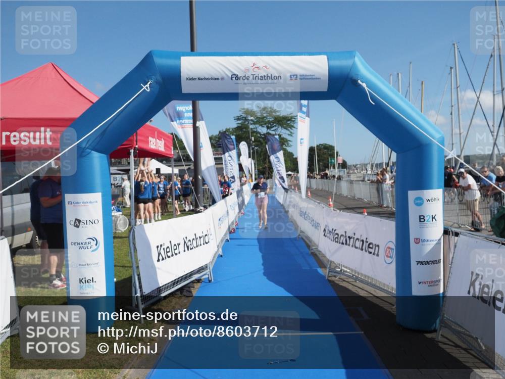 17.08.2025 - KN Förde Triathlon 2025 MichiJ http://msf.ph/oto/8603712 17.08.2025 10:56:07 Laufen 195, 219 meine-sportfotos.de