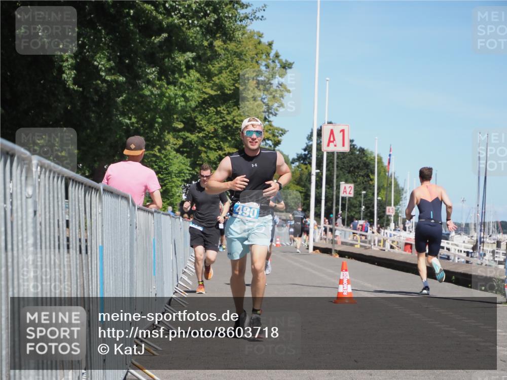 17.08.2025 - KN Förde Triathlon 2025 KatJ http://msf.ph/oto/8603718 17.08.2025 13:46:23 Laufen 448, 459, 490 meine-sportfotos.de
