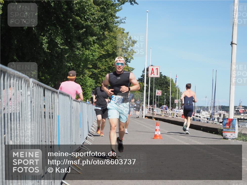 17.08.2025 - KN Förde Triathlon 2025 KatJ http://msf.ph/oto/8603737 17.08.2025 13:46:24 Laufen 448, 459, 490 meine-sportfotos.de