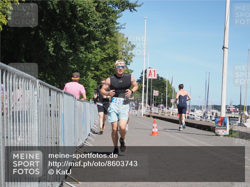 17.08.2025 - KN Förde Triathlon 2025 KatJ http://msf.ph/oto/8603743 17.08.2025 13:46:24 Laufen 448, 459, 490 meine-sportfotos.de