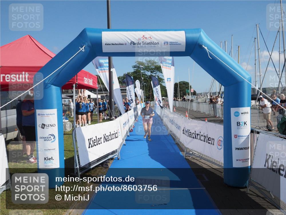 17.08.2025 - KN Förde Triathlon 2025 MichiJ http://msf.ph/oto/8603756 17.08.2025 10:56:08 Laufen 195, 219 meine-sportfotos.de