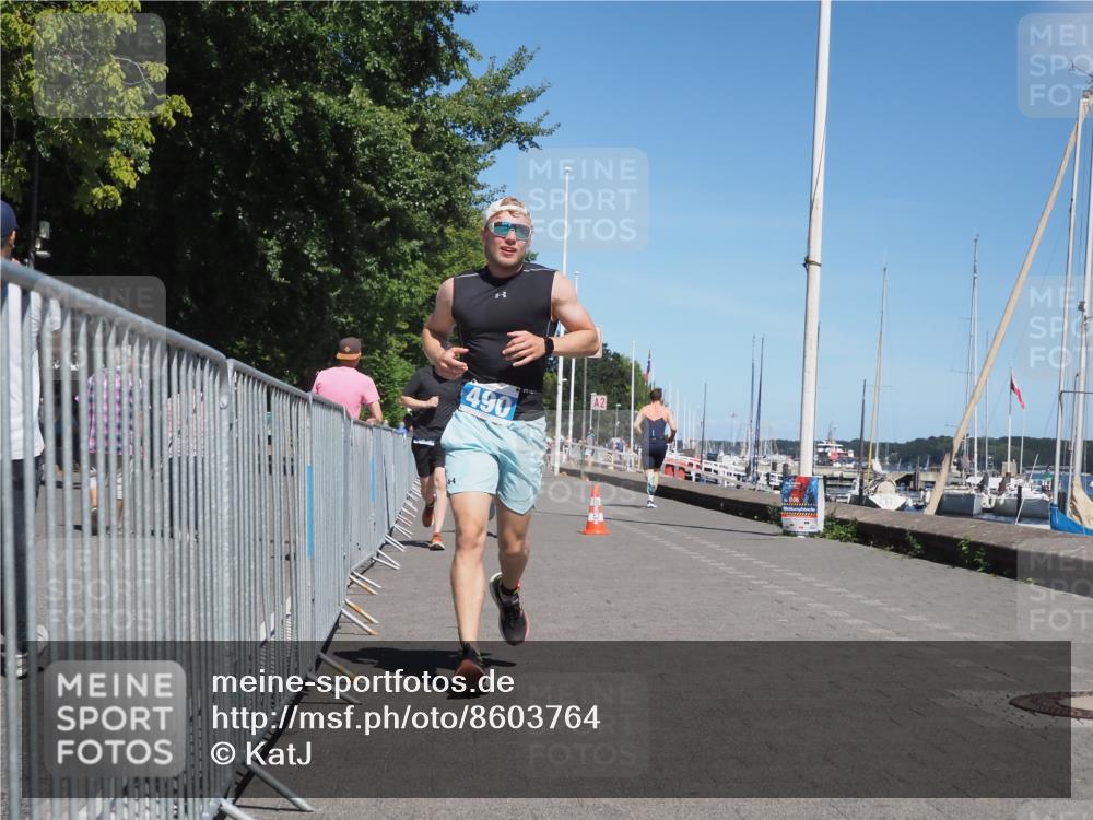 17.08.2025 - KN Förde Triathlon 2025 KatJ http://msf.ph/oto/8603764 17.08.2025 13:46:25 Laufen 448, 459, 490 meine-sportfotos.de