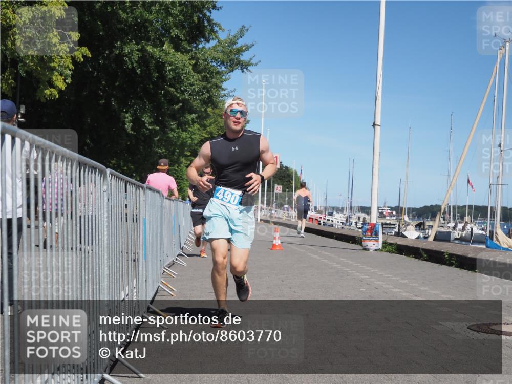 17.08.2025 - KN Förde Triathlon 2025 KatJ http://msf.ph/oto/8603770 17.08.2025 13:46:25 Laufen 448, 459, 490 meine-sportfotos.de
