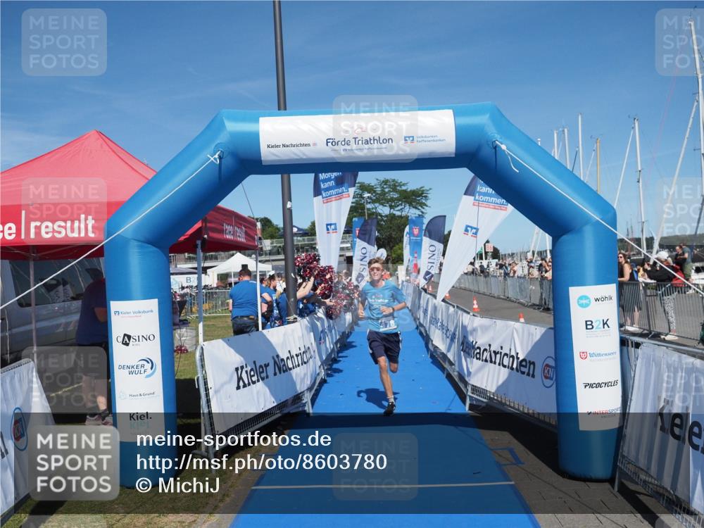 17.08.2025 - KN Förde Triathlon 2025 MichiJ http://msf.ph/oto/8603780 17.08.2025 14:18:49 Laufen 478 meine-sportfotos.de