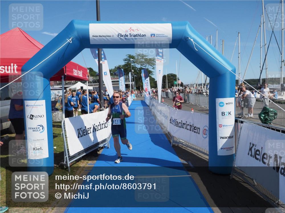 17.08.2025 - KN Förde Triathlon 2025 MichiJ http://msf.ph/oto/8603791 17.08.2025 12:20:30 Laufen 325, 348, 607 meine-sportfotos.de
