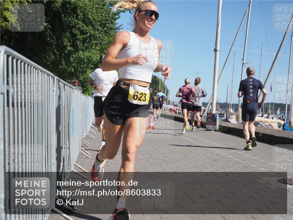17.08.2025 - KN Förde Triathlon 2025 KatJ http://msf.ph/oto/8603833 17.08.2025 11:56:51 Laufen 297, 373, 389, 601, 622, 623 meine-sportfotos.de