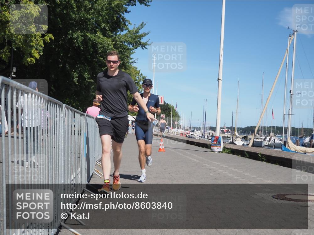 17.08.2025 - KN Förde Triathlon 2025 KatJ http://msf.ph/oto/8603840 17.08.2025 13:46:29 Laufen 448, 459, 490 meine-sportfotos.de