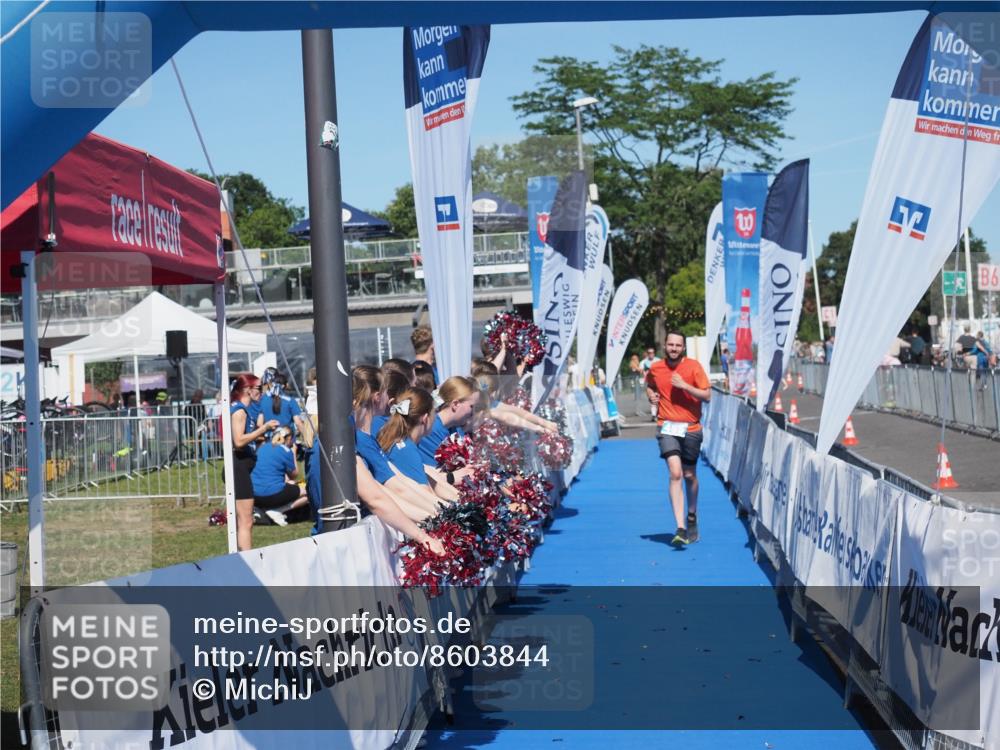 17.08.2025 - KN Förde Triathlon 2025 MichiJ http://msf.ph/oto/8603844 17.08.2025 14:18:57 Laufen 485 meine-sportfotos.de