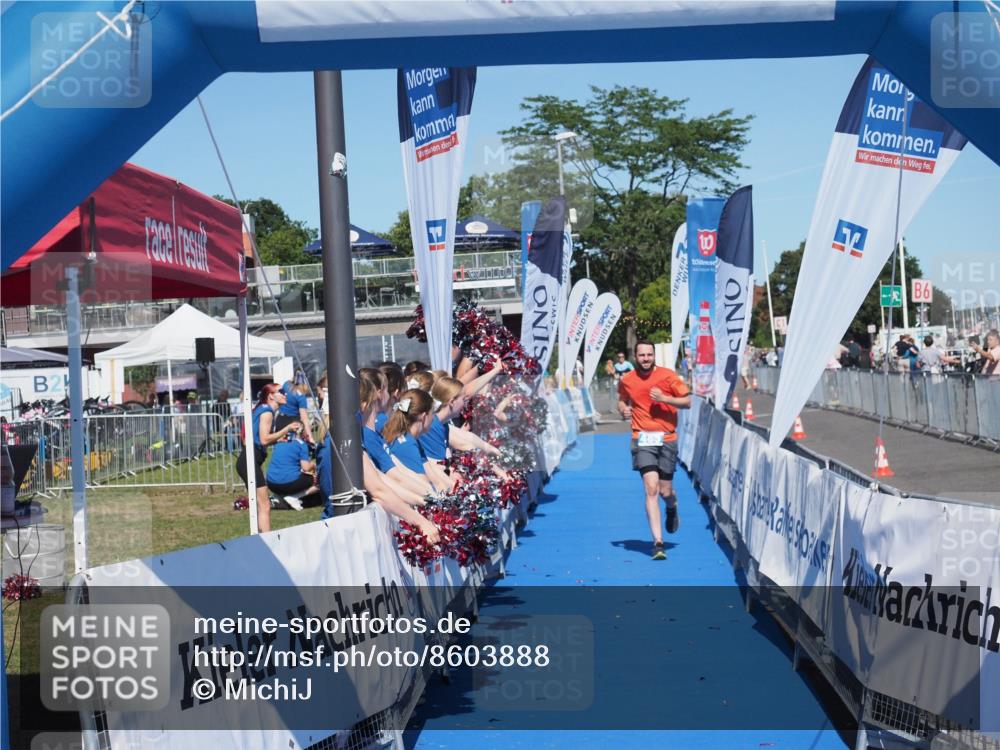 17.08.2025 - KN Förde Triathlon 2025 MichiJ http://msf.ph/oto/8603888 17.08.2025 14:18:58 Laufen 485 meine-sportfotos.de