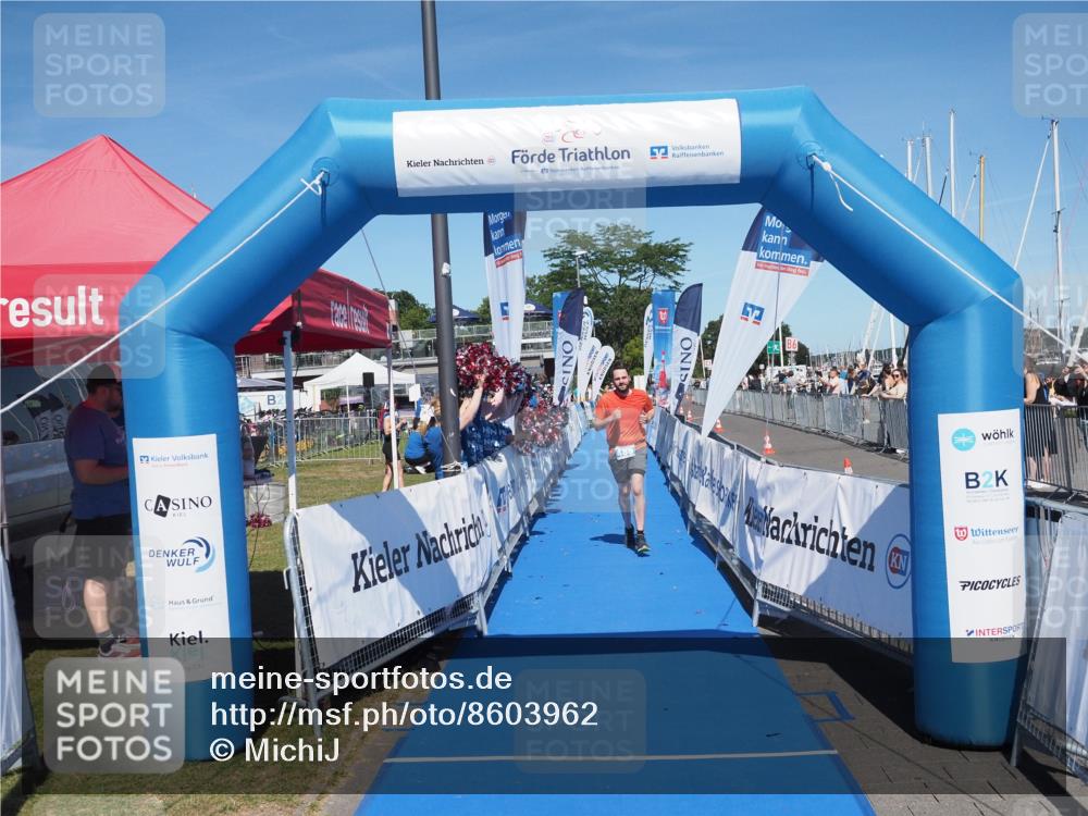 17.08.2025 - KN Förde Triathlon 2025 MichiJ http://msf.ph/oto/8603962 17.08.2025 14:18:59 Laufen 485 meine-sportfotos.de