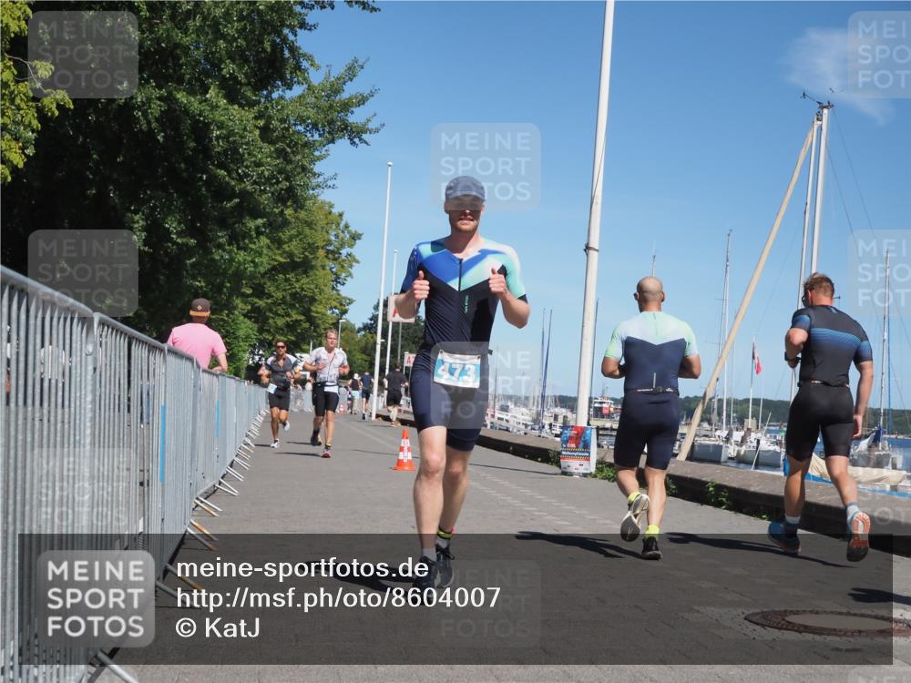 17.08.2025 - KN Förde Triathlon 2025 KatJ http://msf.ph/oto/8604007 17.08.2025 13:46:47 Laufen 446, 460, 473, 493, 502 meine-sportfotos.de