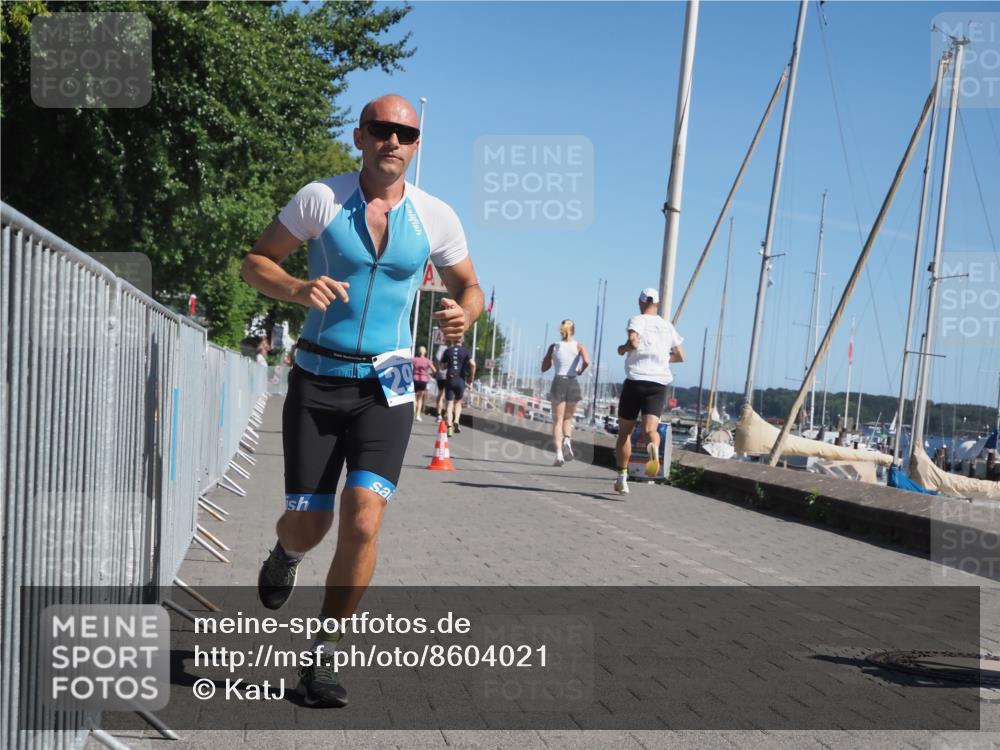 17.08.2025 - KN Förde Triathlon 2025 KatJ http://msf.ph/oto/8604021 17.08.2025 11:56:58 Laufen 297, 373, 389, 601, 619 meine-sportfotos.de