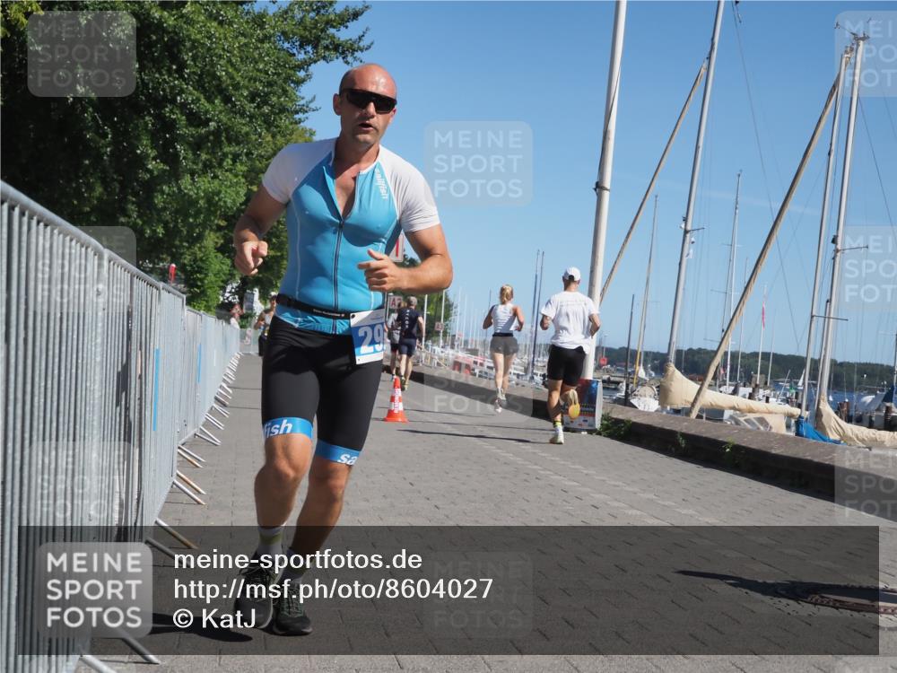 17.08.2025 - KN Förde Triathlon 2025 KatJ http://msf.ph/oto/8604027 17.08.2025 11:56:58 Laufen 297, 373, 389, 601, 619 meine-sportfotos.de