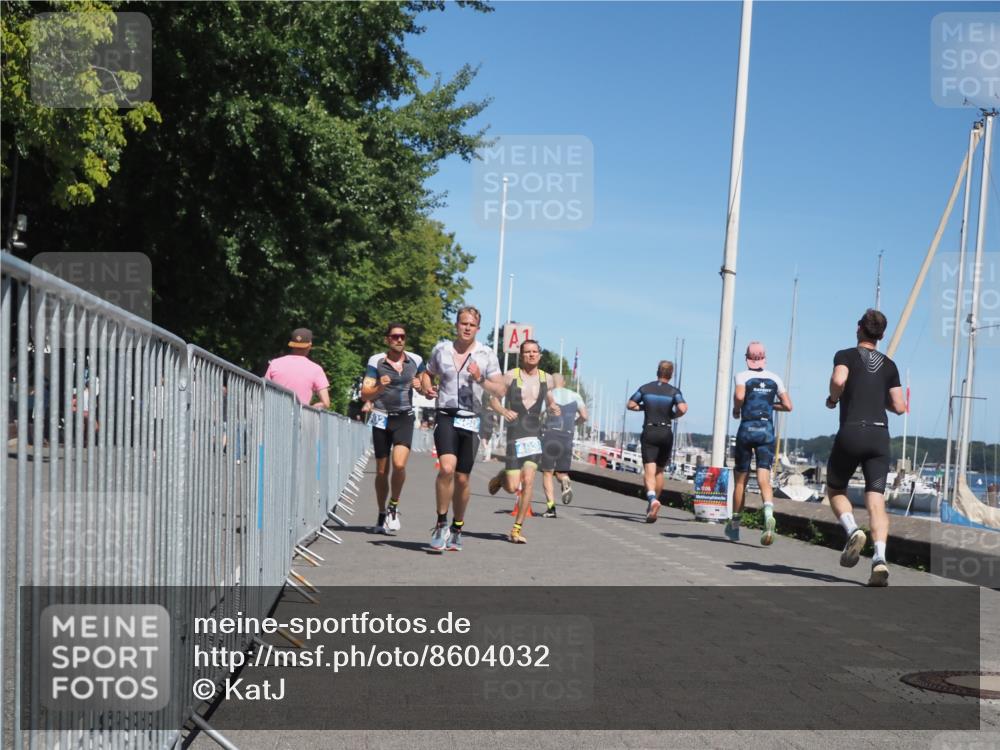 17.08.2025 - KN Förde Triathlon 2025 KatJ http://msf.ph/oto/8604032 17.08.2025 13:46:50 Laufen 460, 473, 493, 502 meine-sportfotos.de
