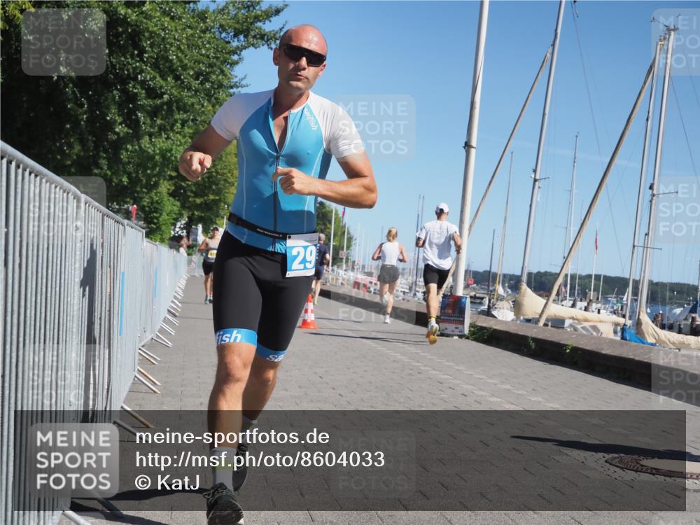 17.08.2025 - KN Förde Triathlon 2025 KatJ http://msf.ph/oto/8604033 17.08.2025 11:56:58 Laufen 297, 373, 389, 601, 619 meine-sportfotos.de