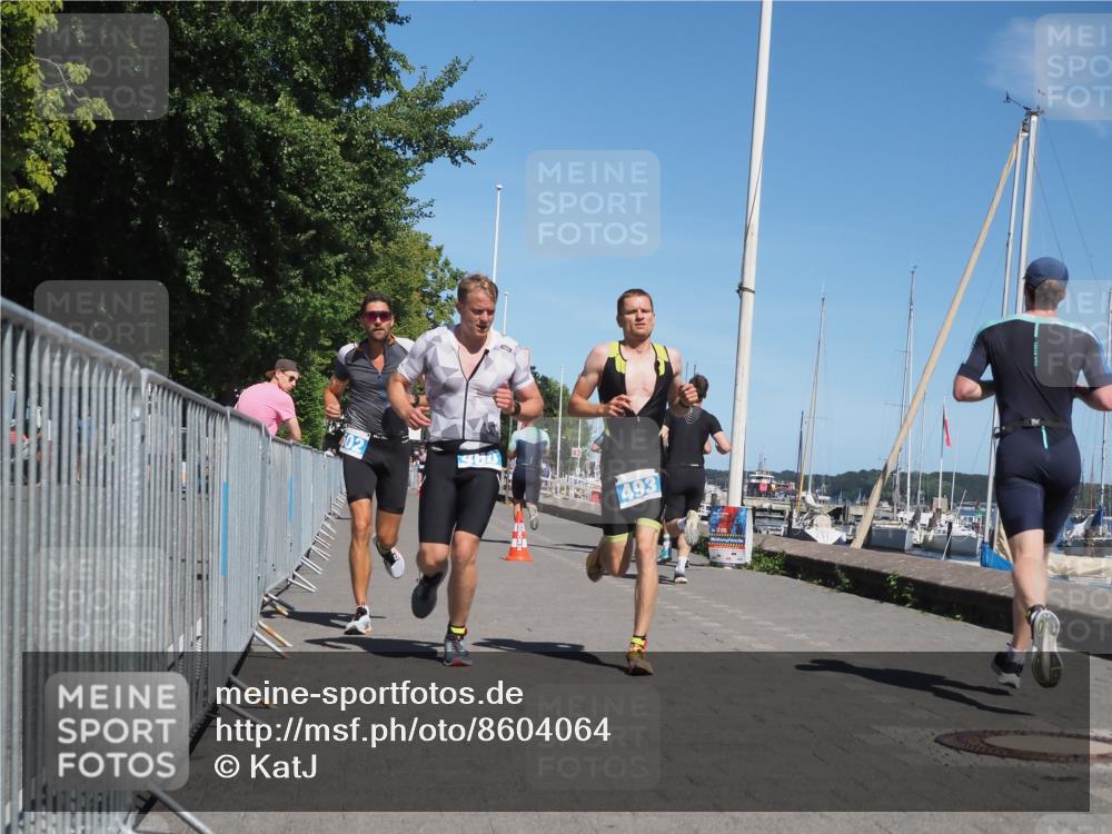 17.08.2025 - KN Förde Triathlon 2025 KatJ http://msf.ph/oto/8604064 17.08.2025 13:46:52 Laufen 460, 493, 502, 506 meine-sportfotos.de