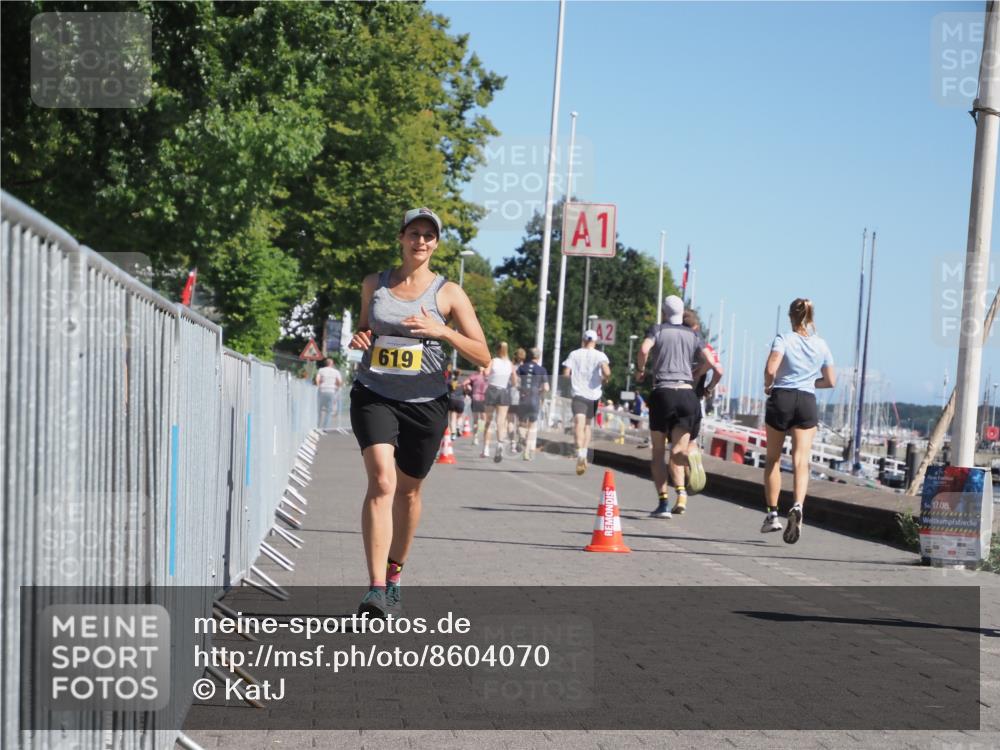 17.08.2025 - KN Förde Triathlon 2025 KatJ http://msf.ph/oto/8604070 17.08.2025 11:57:04 Laufen 619 meine-sportfotos.de