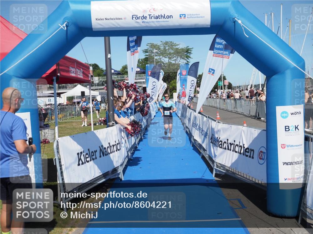 17.08.2025 - KN Förde Triathlon 2025 MichiJ http://msf.ph/oto/8604221 17.08.2025 14:19:12 Laufen 518 meine-sportfotos.de