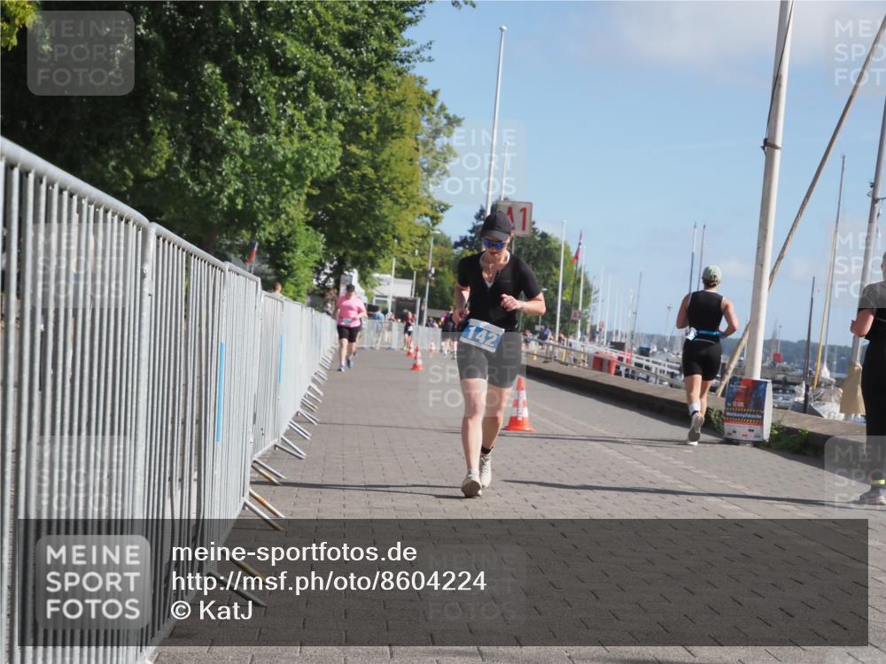 17.08.2025 - KN Förde Triathlon 2025 KatJ http://msf.ph/oto/8604224 17.08.2025 10:27:18 Laufen 130, 142 meine-sportfotos.de