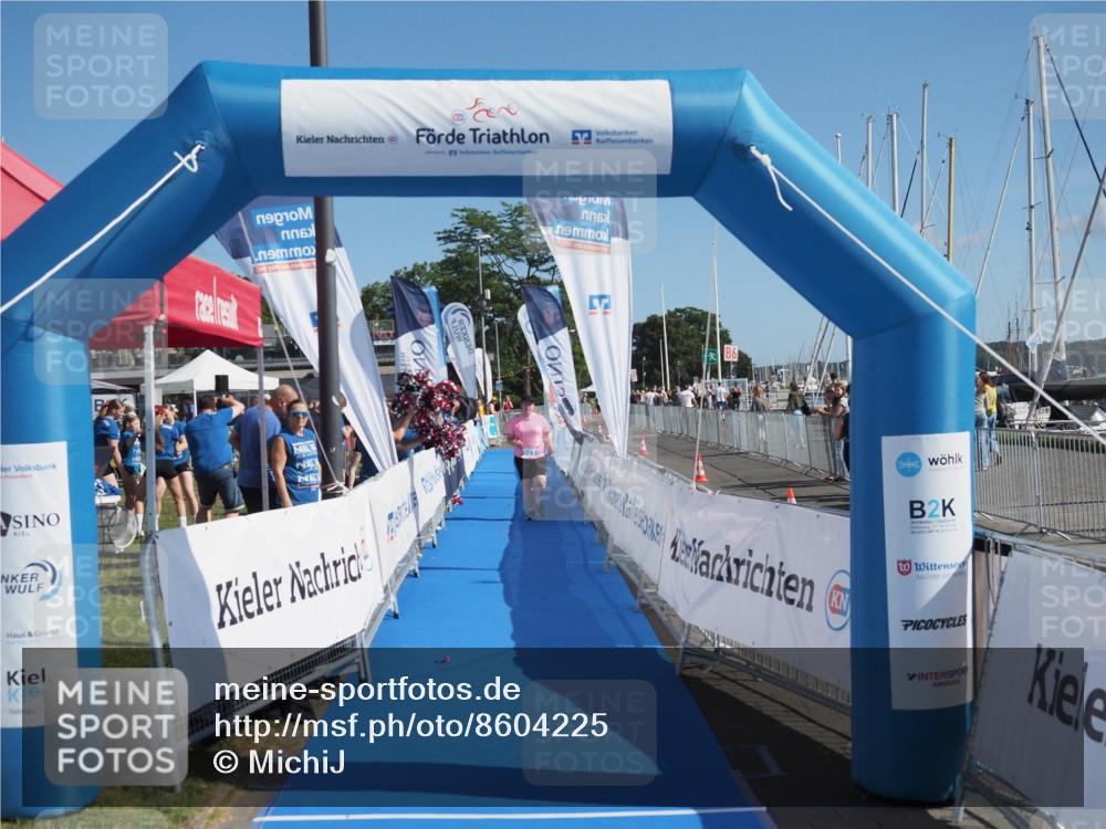17.08.2025 - KN Förde Triathlon 2025 MichiJ http://msf.ph/oto/8604225 17.08.2025 11:02:17 Laufen 251 meine-sportfotos.de