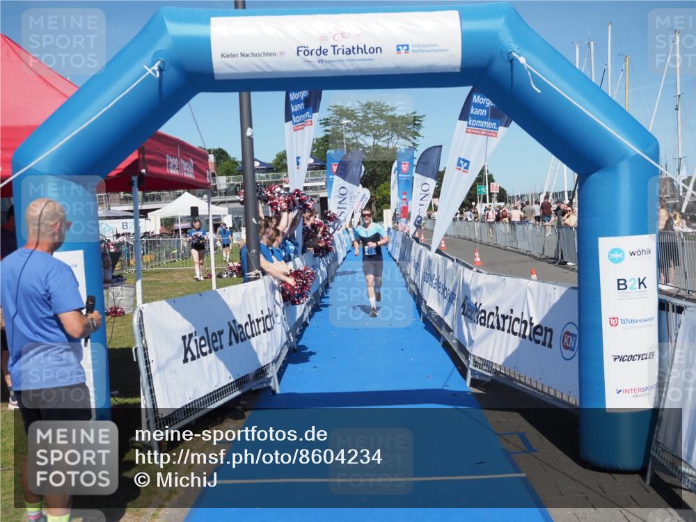 17.08.2025 - KN Förde Triathlon 2025 MichiJ http://msf.ph/oto/8604234 17.08.2025 14:19:12 Laufen 518 meine-sportfotos.de
