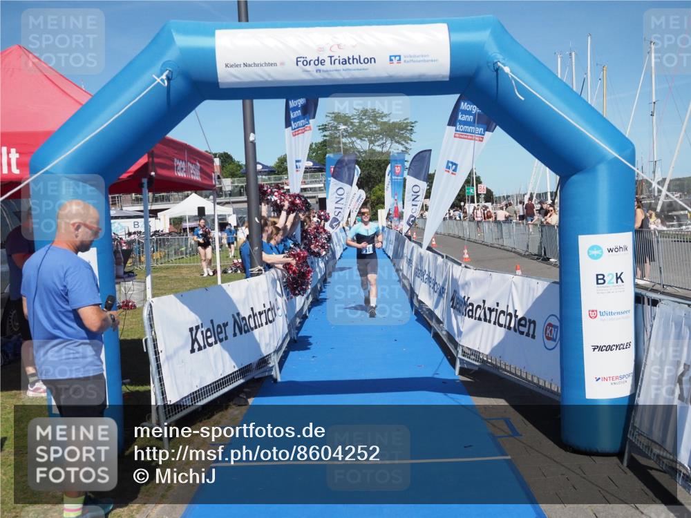 17.08.2025 - KN Förde Triathlon 2025 MichiJ http://msf.ph/oto/8604252 17.08.2025 14:19:13 Laufen 518 meine-sportfotos.de