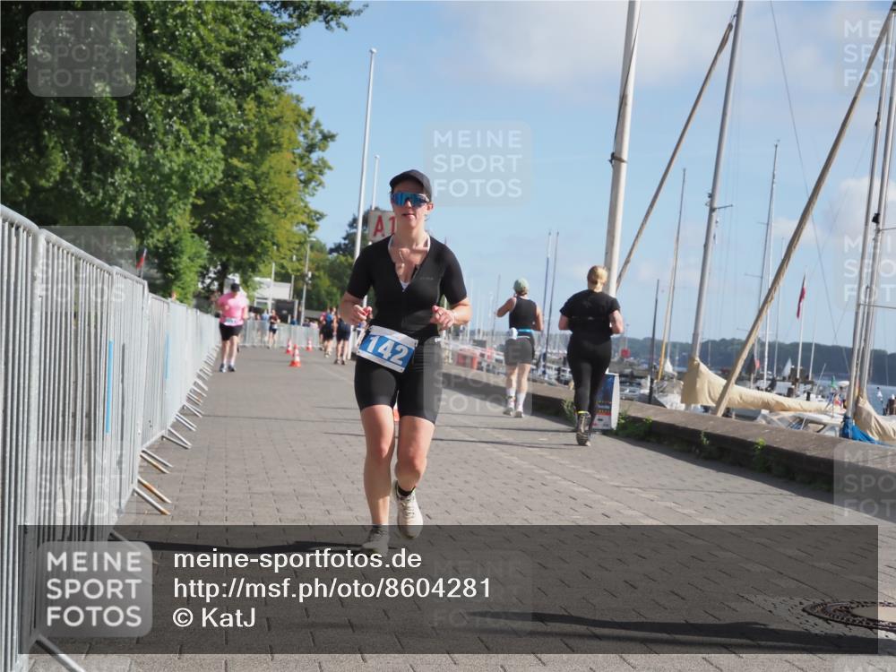 17.08.2025 - KN Förde Triathlon 2025 KatJ http://msf.ph/oto/8604281 17.08.2025 10:27:20 Laufen 142 meine-sportfotos.de