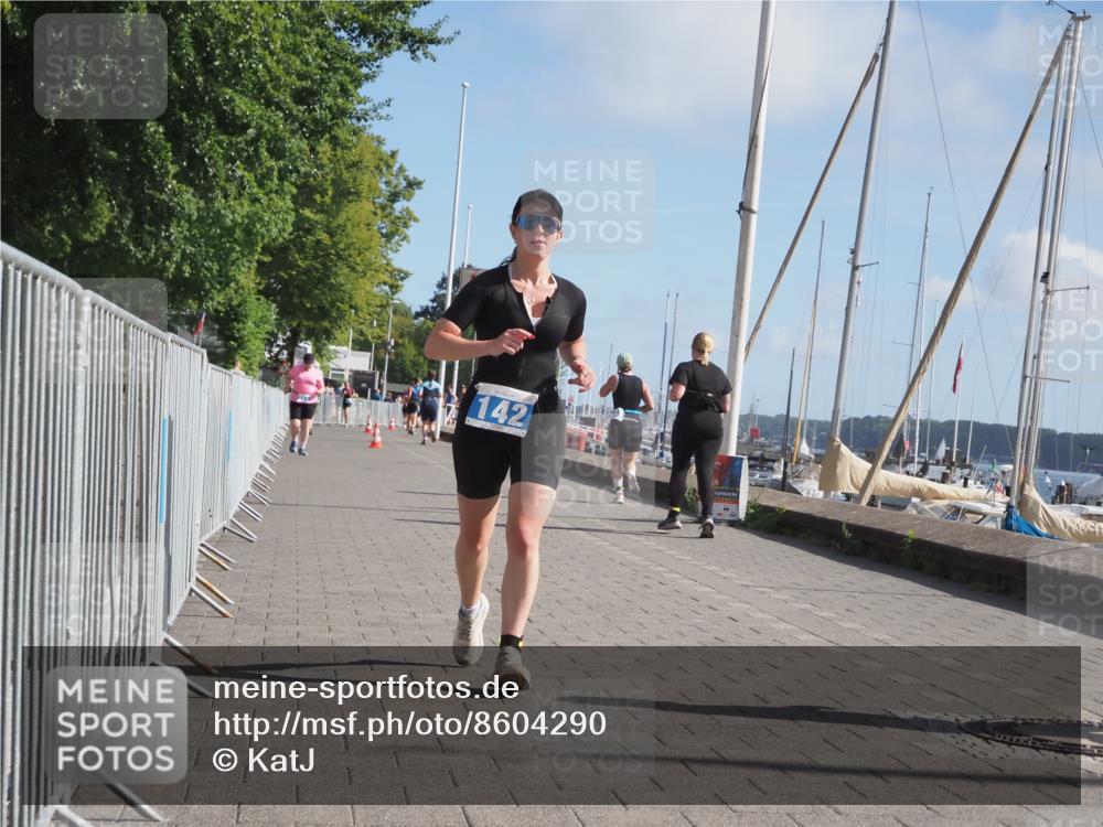17.08.2025 - KN Förde Triathlon 2025 KatJ http://msf.ph/oto/8604290 17.08.2025 10:27:20 Laufen 142 meine-sportfotos.de