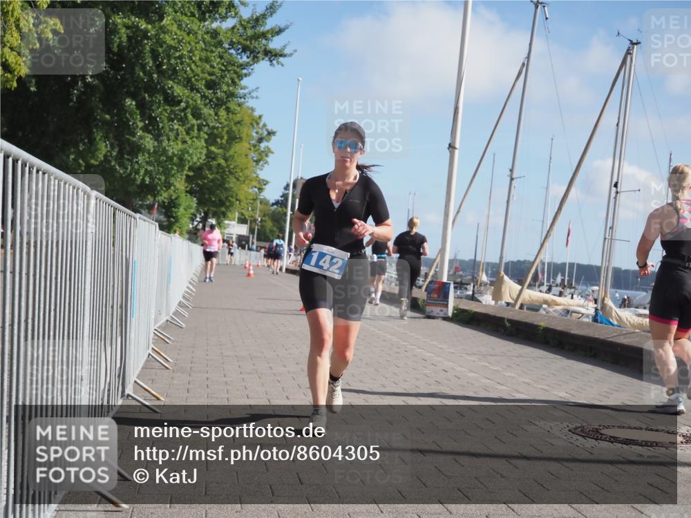 17.08.2025 - KN Förde Triathlon 2025 KatJ http://msf.ph/oto/8604305 17.08.2025 10:27:20 Laufen 142 meine-sportfotos.de
