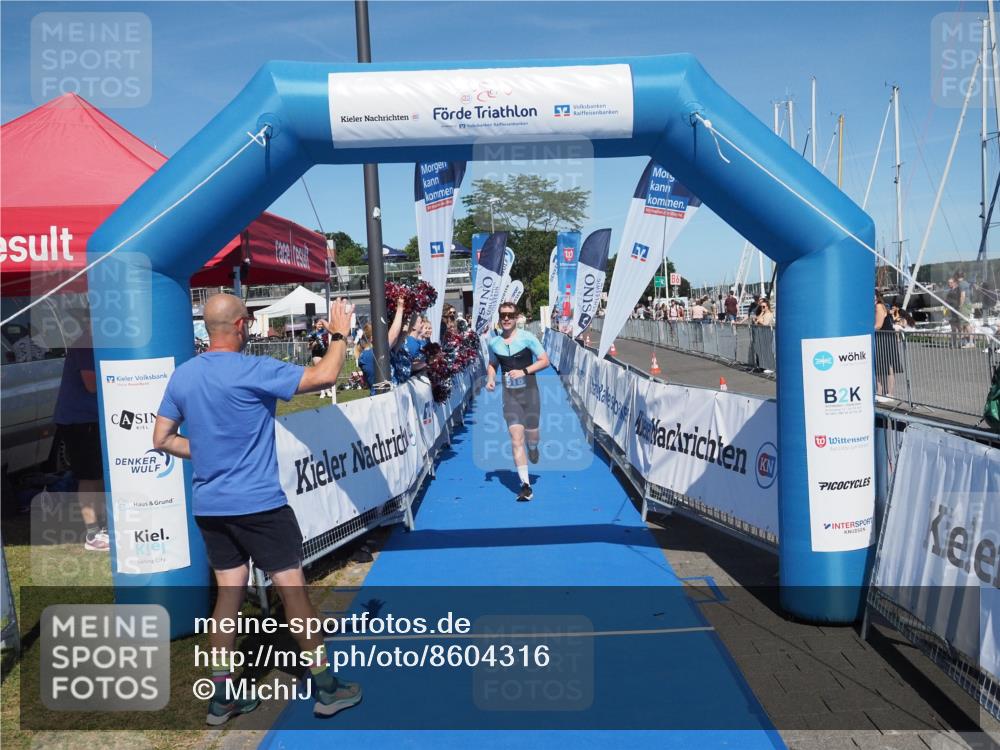 17.08.2025 - KN Förde Triathlon 2025 MichiJ http://msf.ph/oto/8604316 17.08.2025 14:19:14 Laufen 518 meine-sportfotos.de