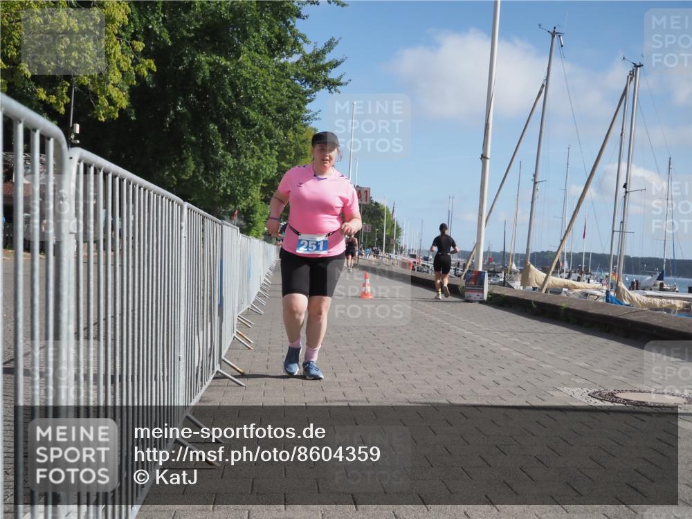 17.08.2025 - KN Förde Triathlon 2025 KatJ http://msf.ph/oto/8604359 17.08.2025 10:27:32 Laufen 131, 151, 251 meine-sportfotos.de