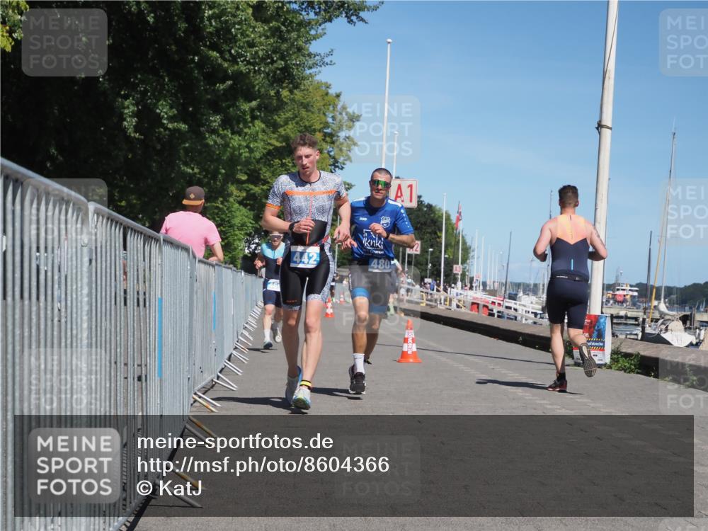 17.08.2025 - KN Förde Triathlon 2025 KatJ http://msf.ph/oto/8604366 17.08.2025 13:47:18 Laufen 442, 469, 480 meine-sportfotos.de