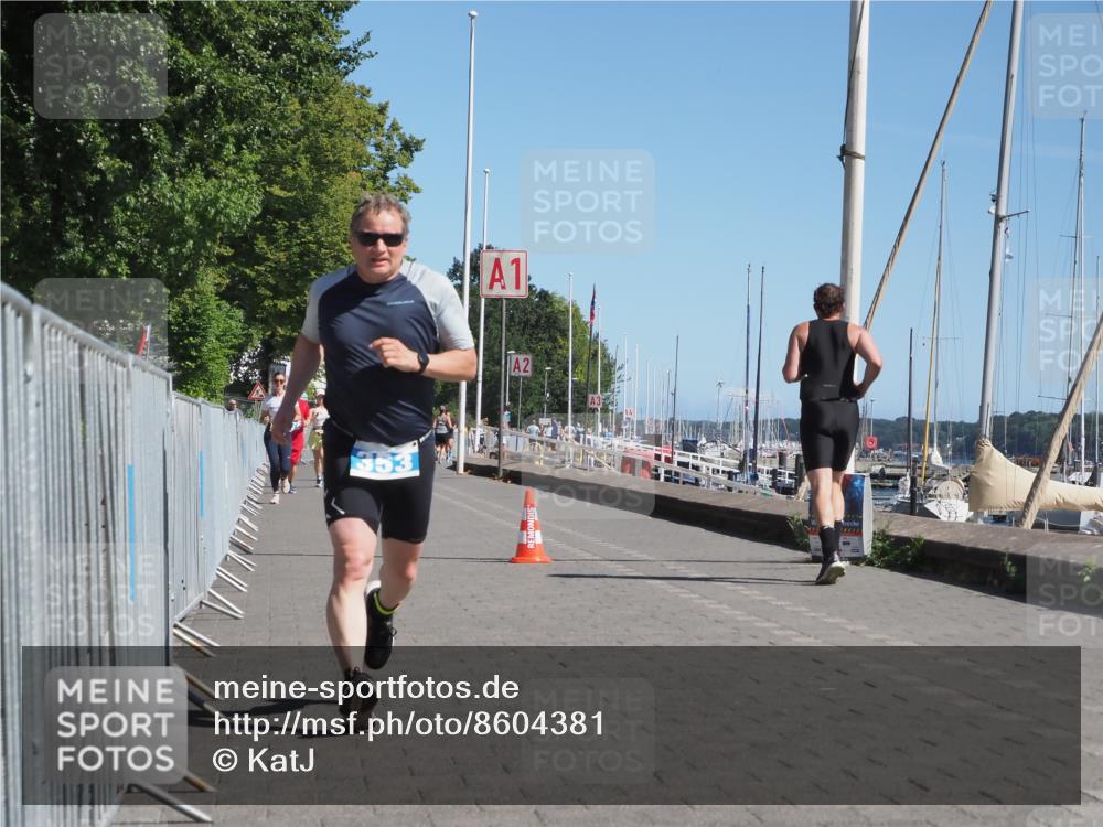 17.08.2025 - KN Förde Triathlon 2025 KatJ http://msf.ph/oto/8604381 17.08.2025 11:57:38 Laufen 353 meine-sportfotos.de