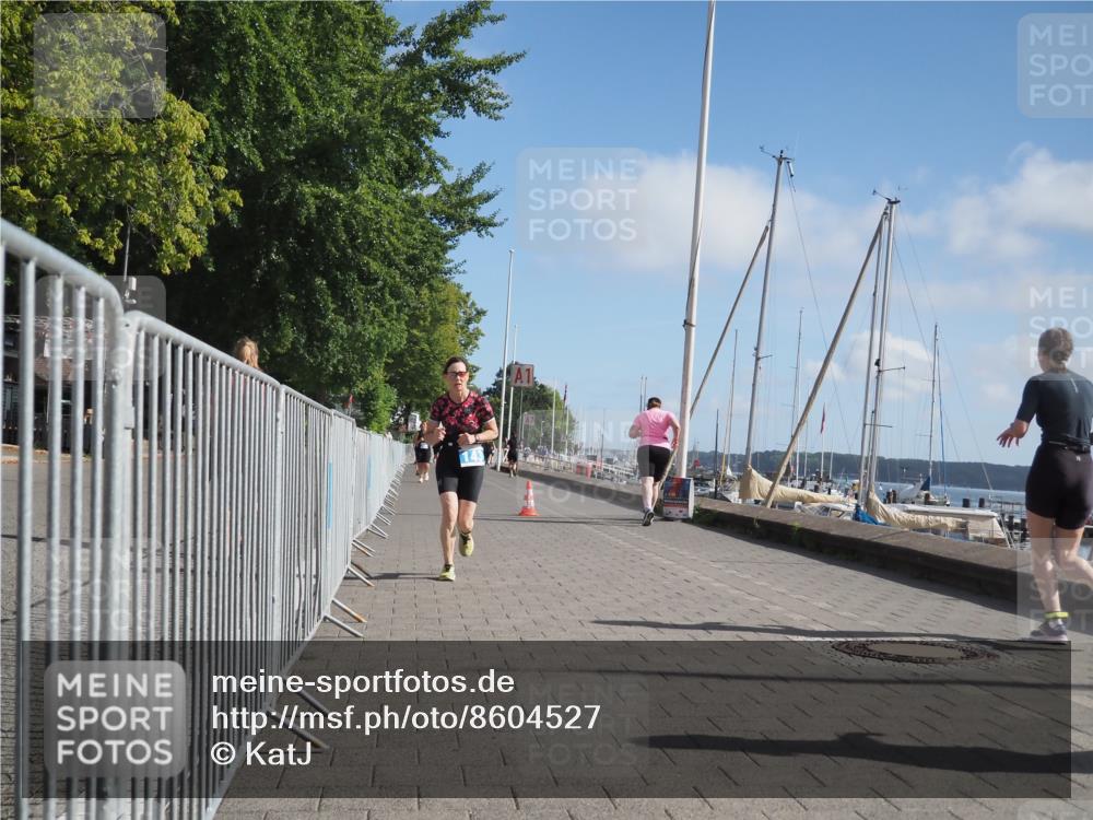 17.08.2025 - KN Förde Triathlon 2025 KatJ http://msf.ph/oto/8604527 17.08.2025 10:27:44 Laufen 143, 151 meine-sportfotos.de