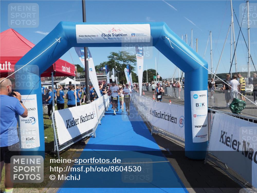 17.08.2025 - KN Förde Triathlon 2025 MichiJ http://msf.ph/oto/8604530 17.08.2025 12:21:21 Laufen 611, 630 meine-sportfotos.de