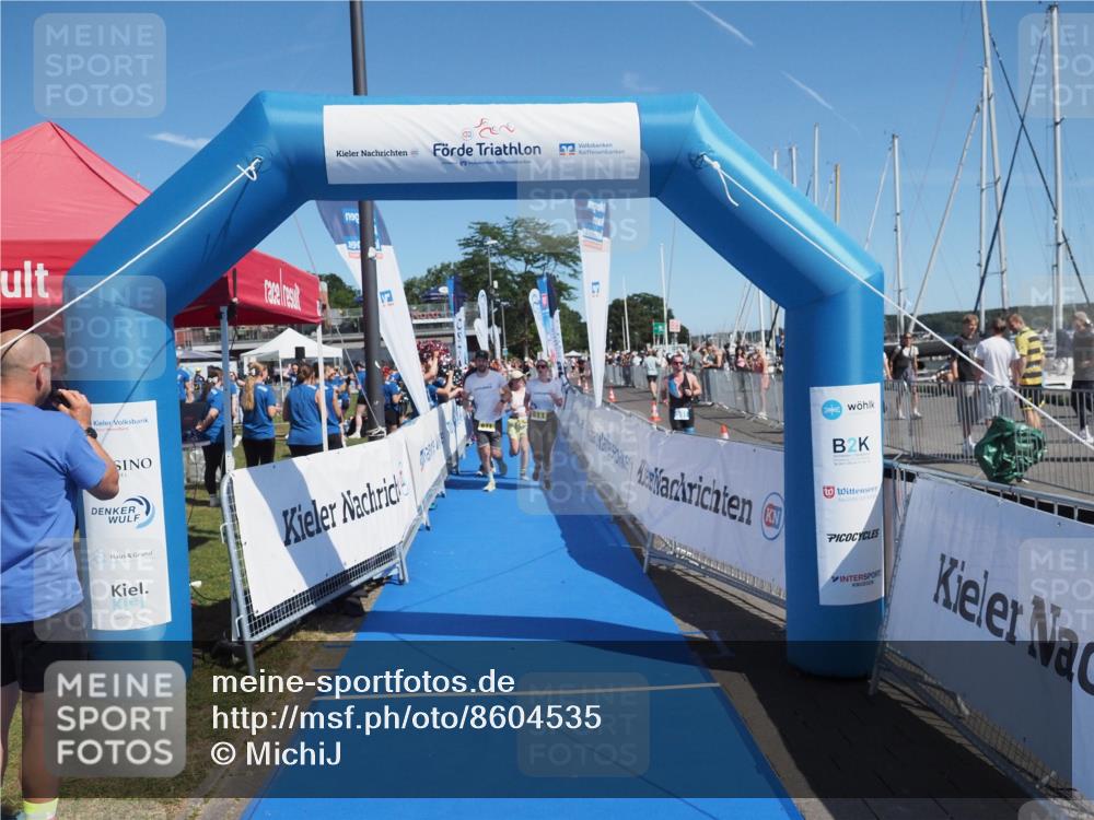 17.08.2025 - KN Förde Triathlon 2025 MichiJ http://msf.ph/oto/8604535 17.08.2025 12:21:21 Laufen 611, 630 meine-sportfotos.de