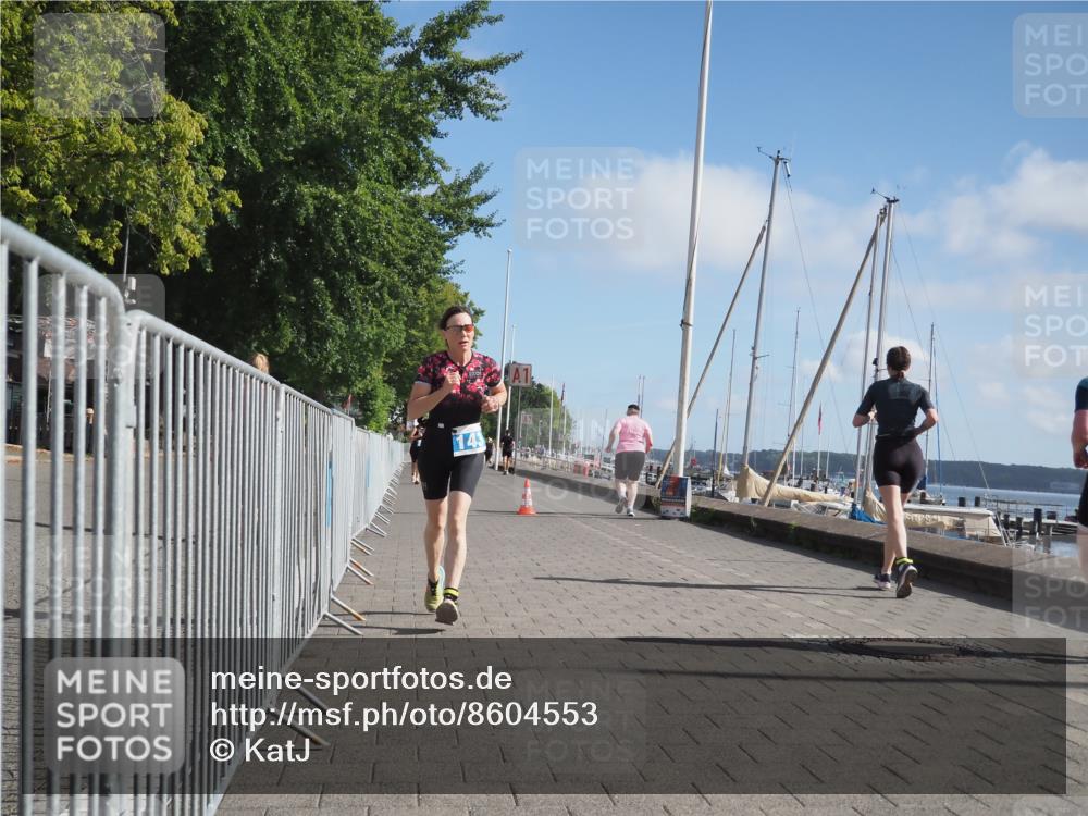 17.08.2025 - KN Förde Triathlon 2025 KatJ http://msf.ph/oto/8604553 17.08.2025 10:27:45 Laufen 143 meine-sportfotos.de