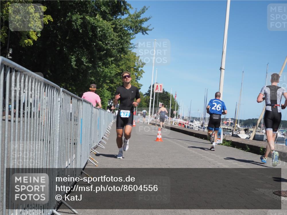 17.08.2025 - KN Förde Triathlon 2025 KatJ http://msf.ph/oto/8604556 17.08.2025 13:47:26 Laufen 469, 471 meine-sportfotos.de