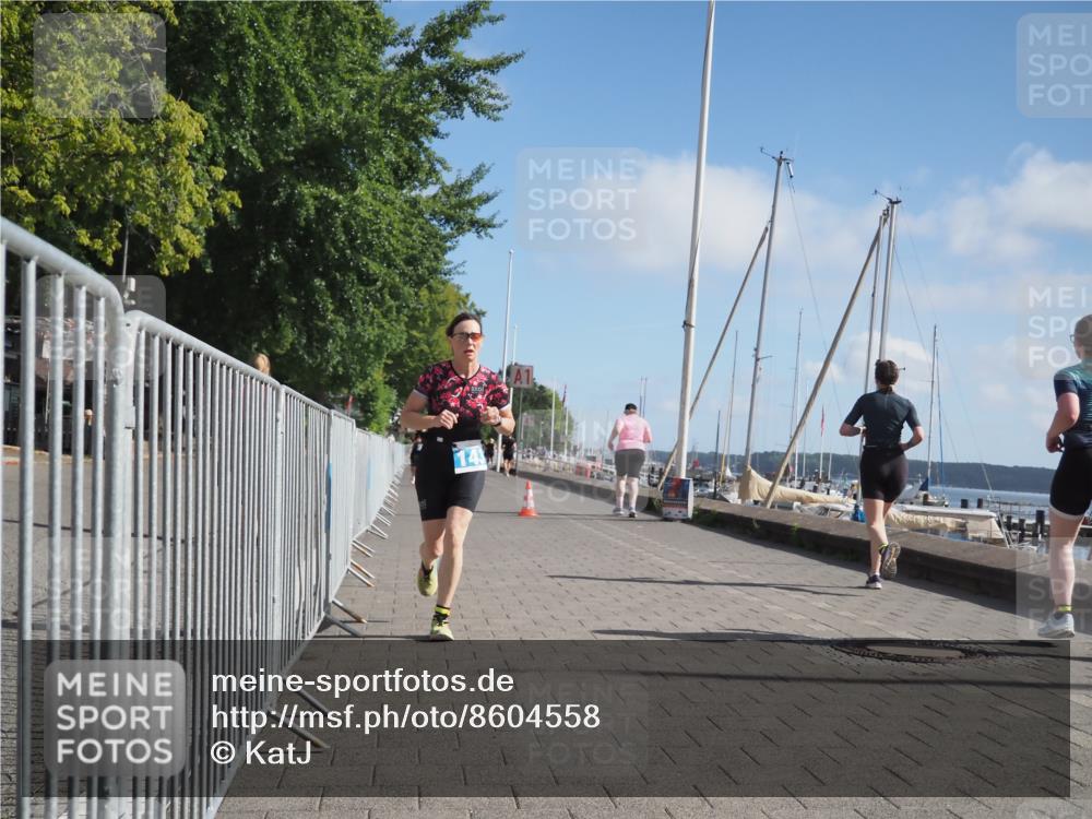 17.08.2025 - KN Förde Triathlon 2025 KatJ http://msf.ph/oto/8604558 17.08.2025 10:27:45 Laufen 143 meine-sportfotos.de