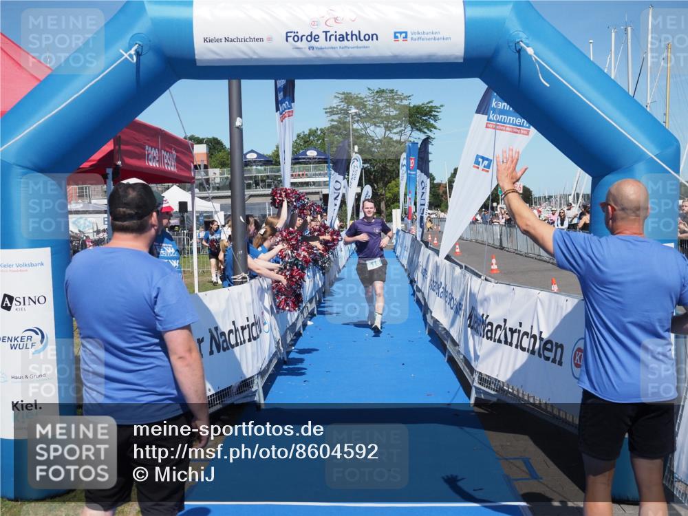 17.08.2025 - KN Förde Triathlon 2025 MichiJ http://msf.ph/oto/8604592 17.08.2025 14:21:59 Laufen 515 meine-sportfotos.de